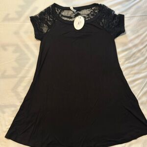 Women’s Emerald Shirt Small